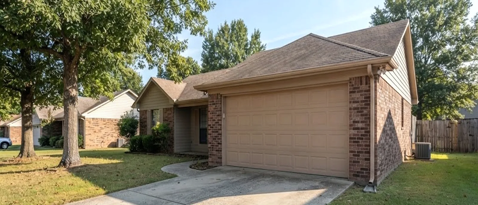 Garage door service in Martin, TN